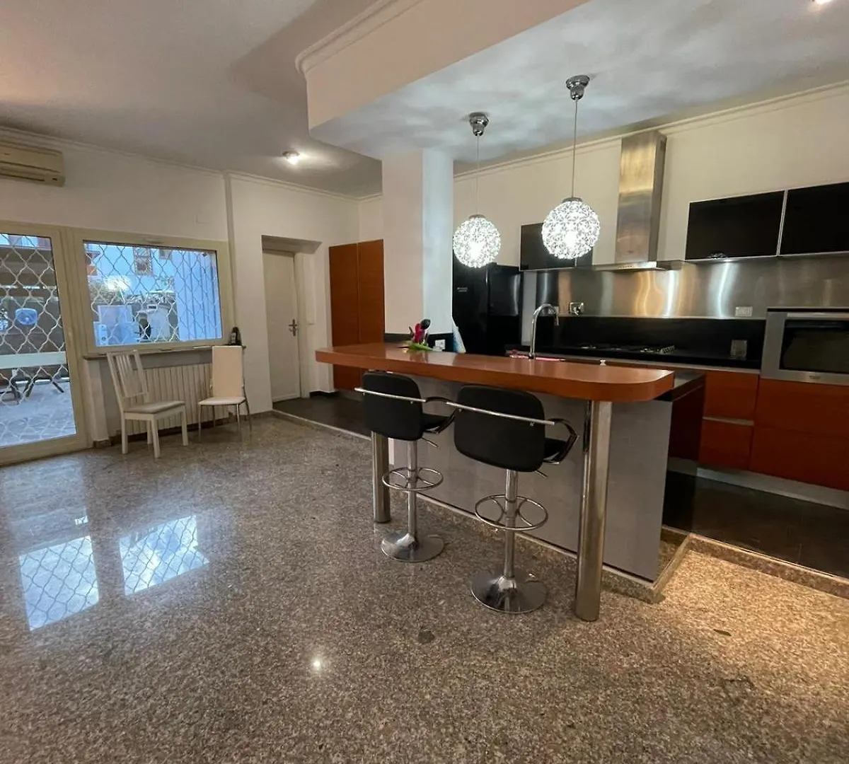 Apartment Appartamento In Villa Naomi Rome